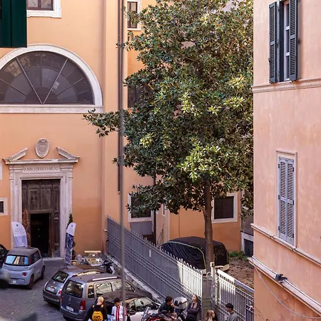 Iflat Augustus Near Pantheon 아파트 *